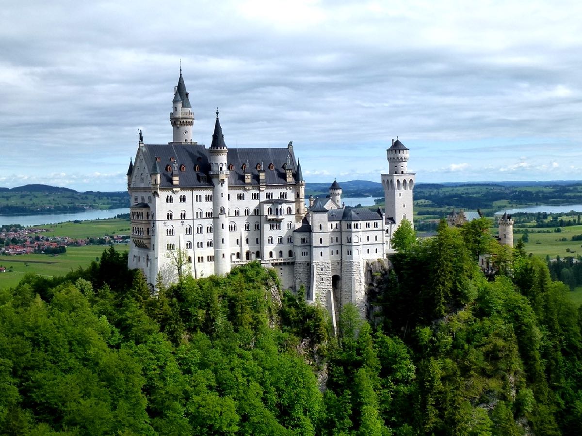 Schloss Neuschwanstein – Ferienwohnung AlMa